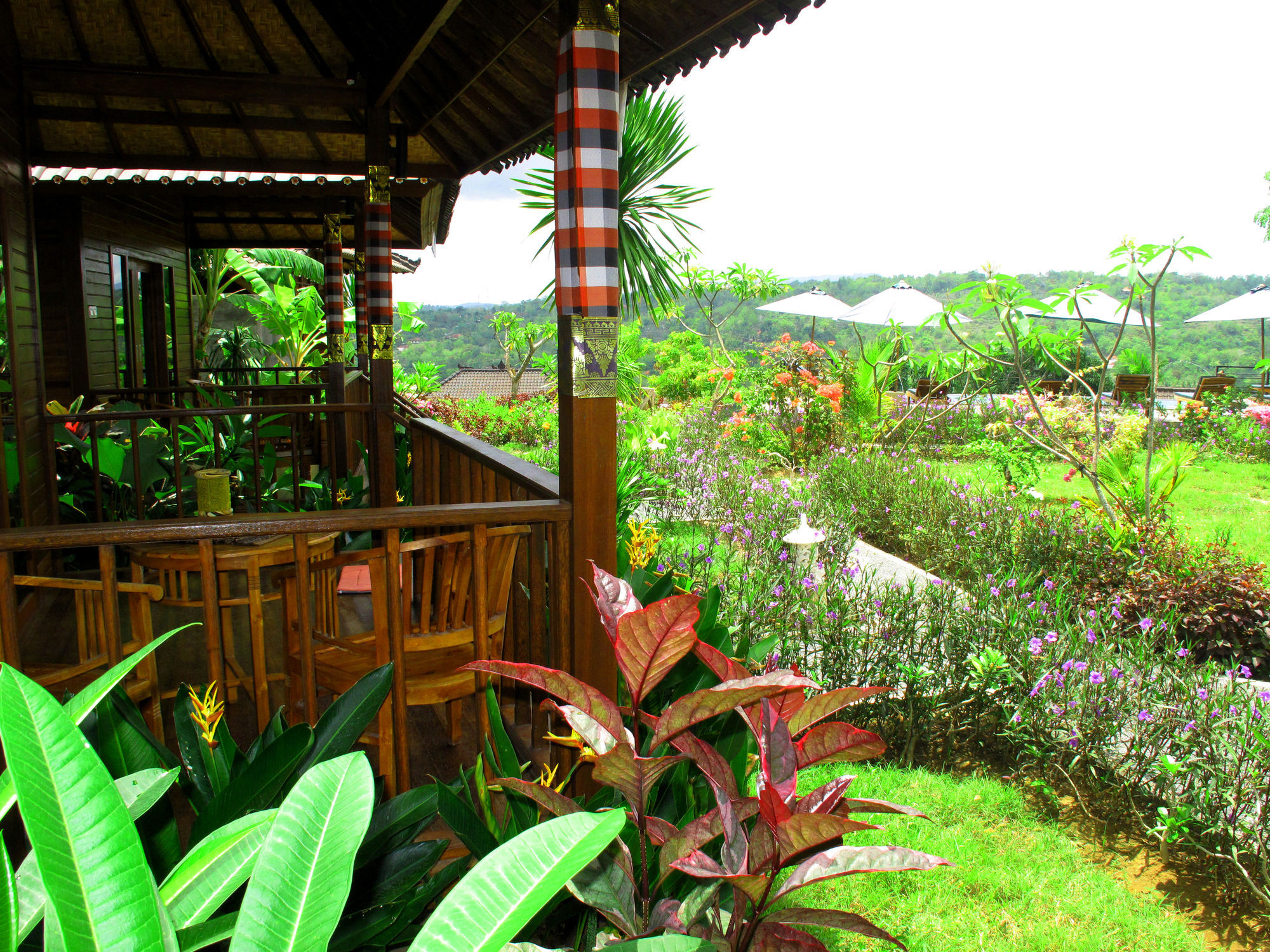 Hotel Dmas Huts Lembongan Nusa Lembongan Exterior foto