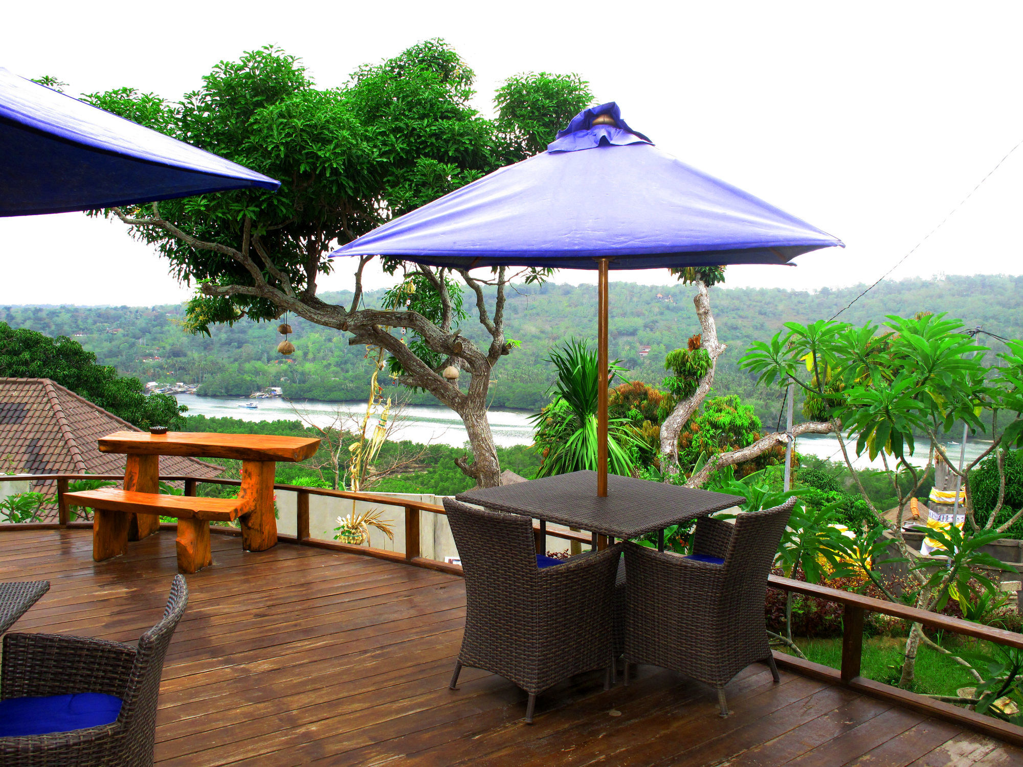 Hotel Dmas Huts Lembongan Nusa Lembongan Exterior foto